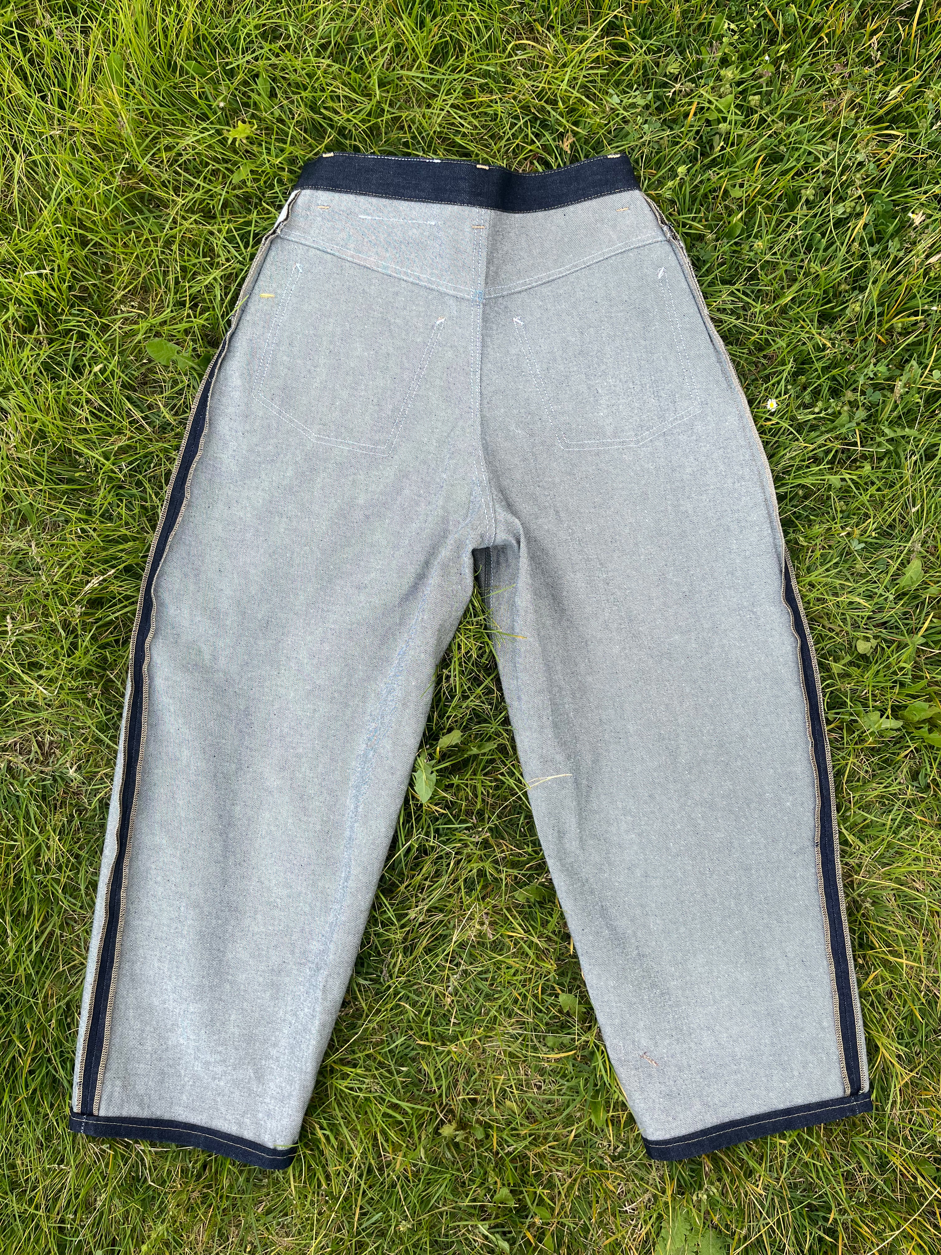 BLUE ROOTS JEANS