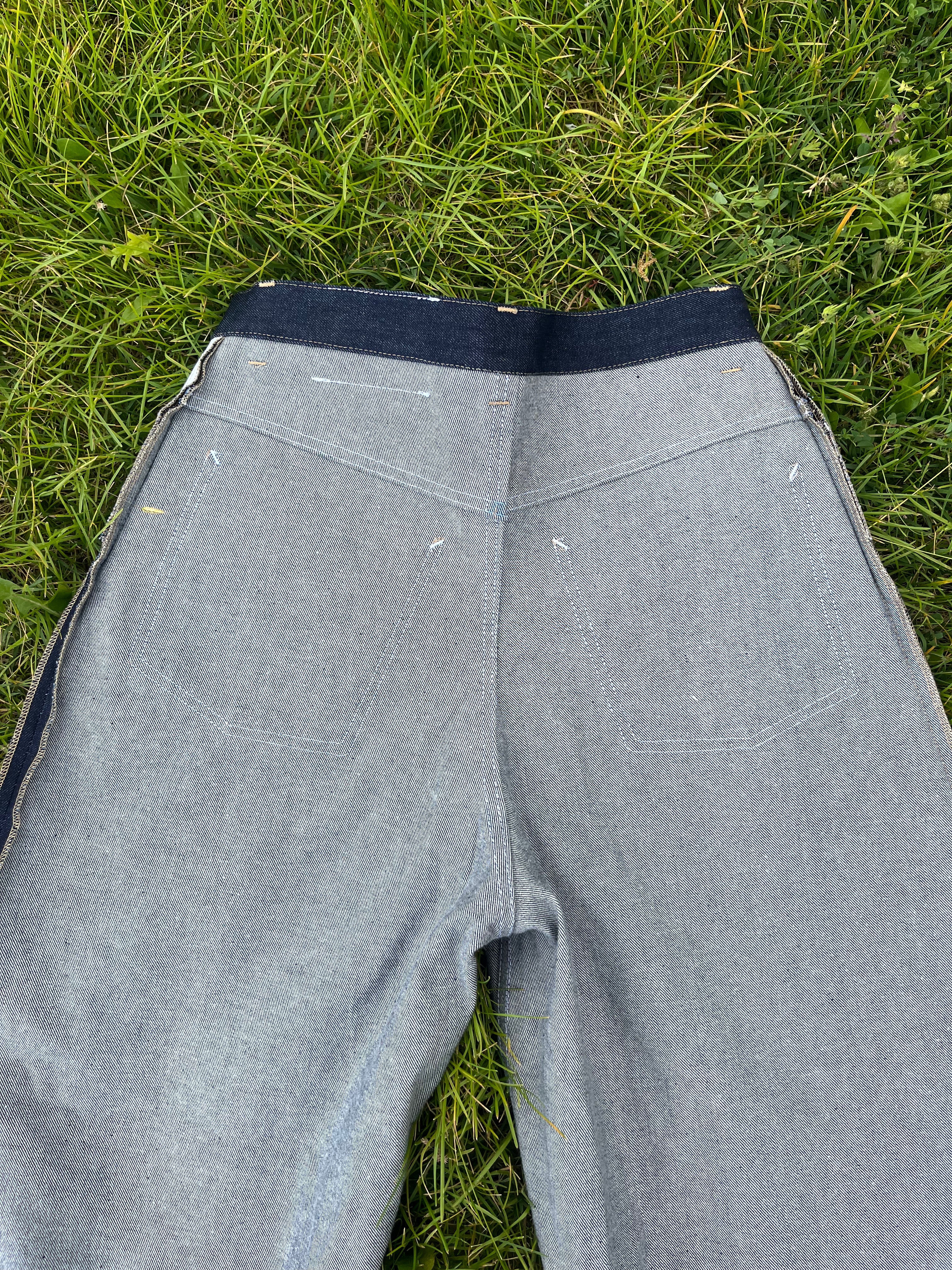 BLUE ROOTS JEANS