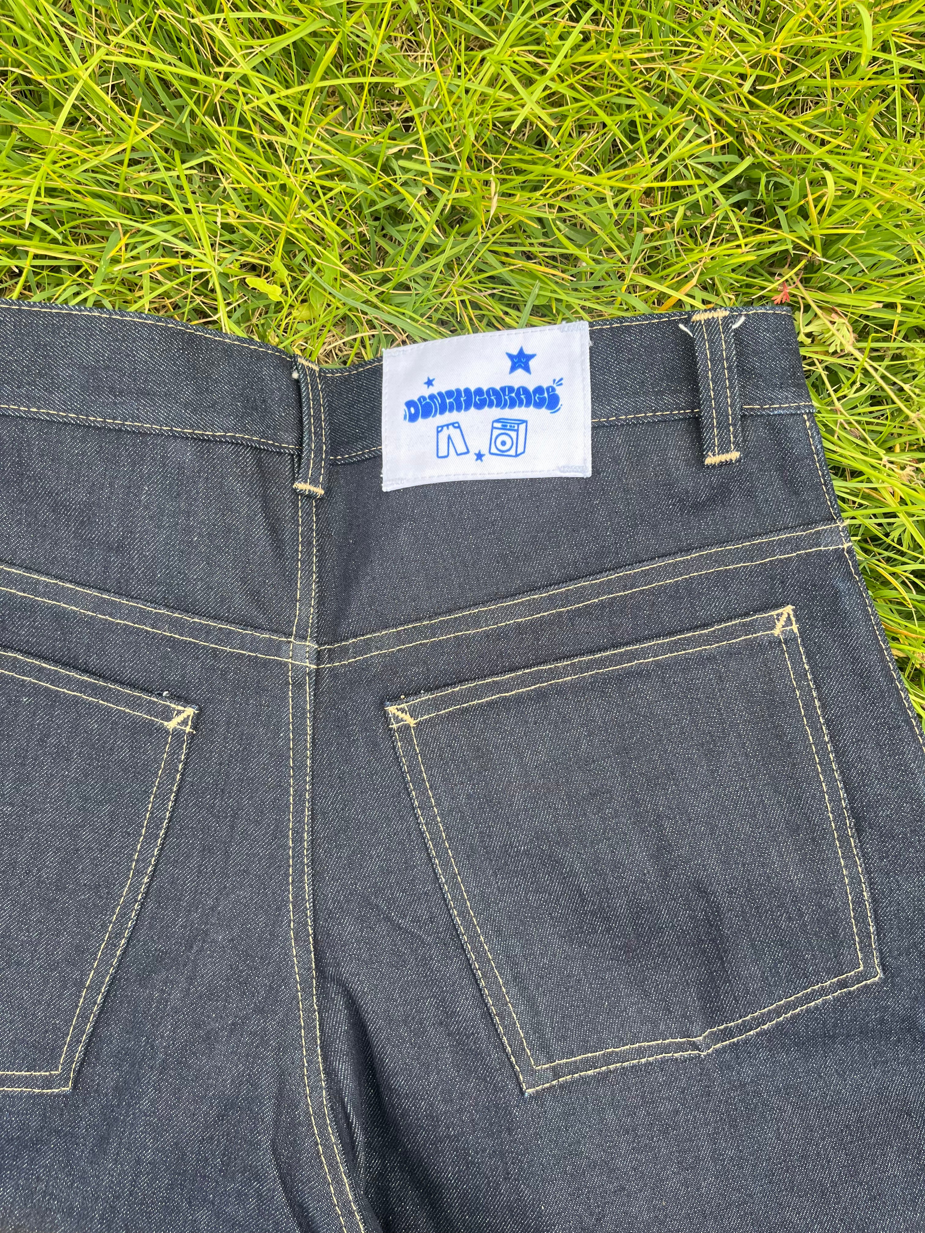 BLUE ROOTS JEANS